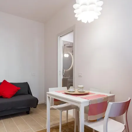 Youhosty - Salasco Chic Apartman